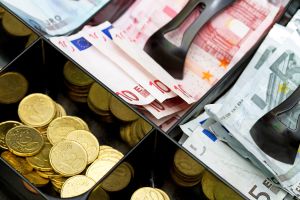 Απλήρωτοι φόροι πάνω από μισό δισ. ευρώ τον Μάιο