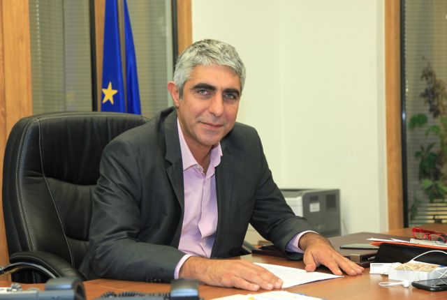 Στο στόχαστρο και ο ξάδελφος