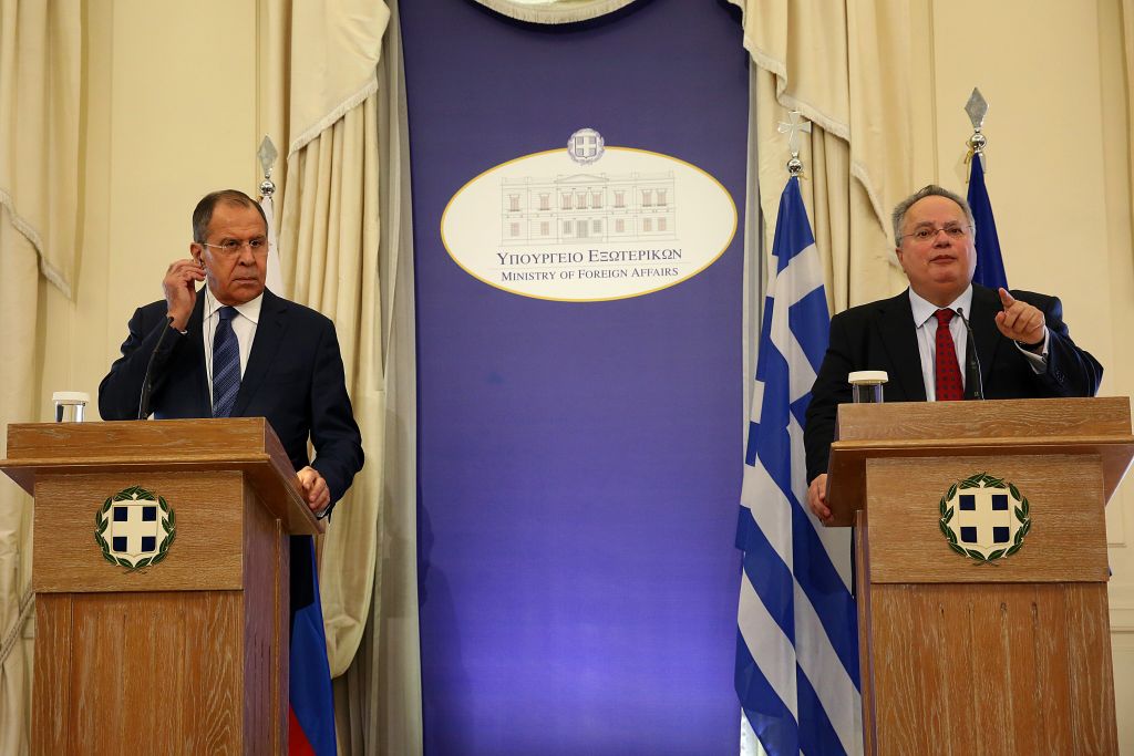 Η ρήξη με τη Μόσχα και τα σενάρια για τη σύσκεψη Κοτζιά – Τσίπρα στο Μαξίμου