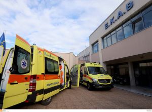 Με 28 ασθενοφόρα ενισχύει το ΕΚΑΒ τα παραρτήματα Πάτρας, Τρίπολης, Λαμίας