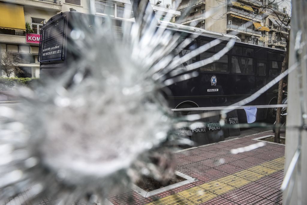 Νέα επίθεση του «Ρουβίκωνα» σε πολυκατάστημα στην Κηφισιά