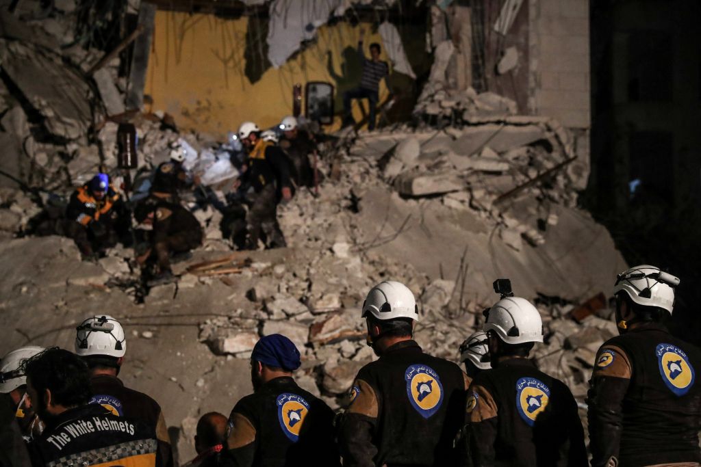 Προσωρινό καταφύγιο στην Ιορδανία για 800 «Λευκά Κράνη»