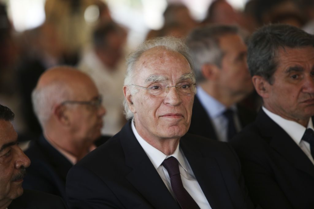 Λεβέντης: Γενική αναισθησία για να μην χαθεί η καρέκλα της εξουσίας