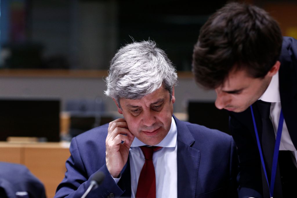 «Πάγος» από Σεντένο στα σχέδια για μη περικοπή των συντάξεων