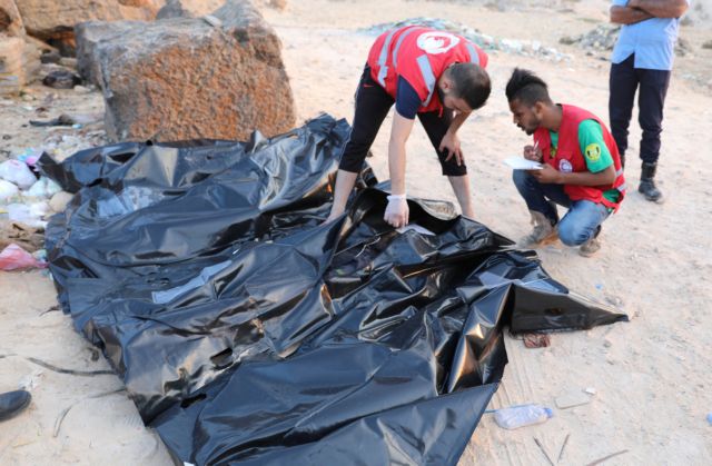 Αλλοι 63 αγνοούνται σε νέο ναυάγιο ανοικτά της Λιβύης