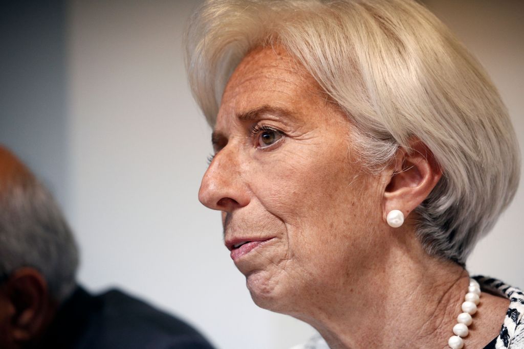 «Ρουκέτα» από ΔΝΤ: «Όχι» στην επαναφορά των συλλογικών διαπραγματεύσεων