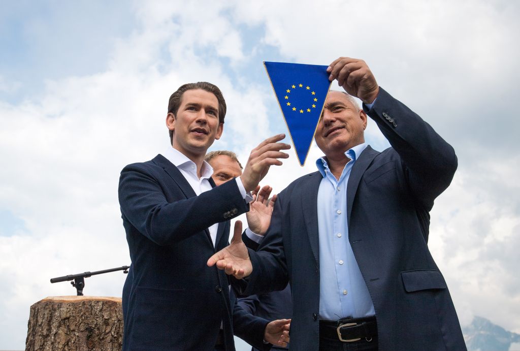 Με μέτωπο κατά της μετανάστευσης ξεκινά η αυστριακή προεδρία στην ΕΕ