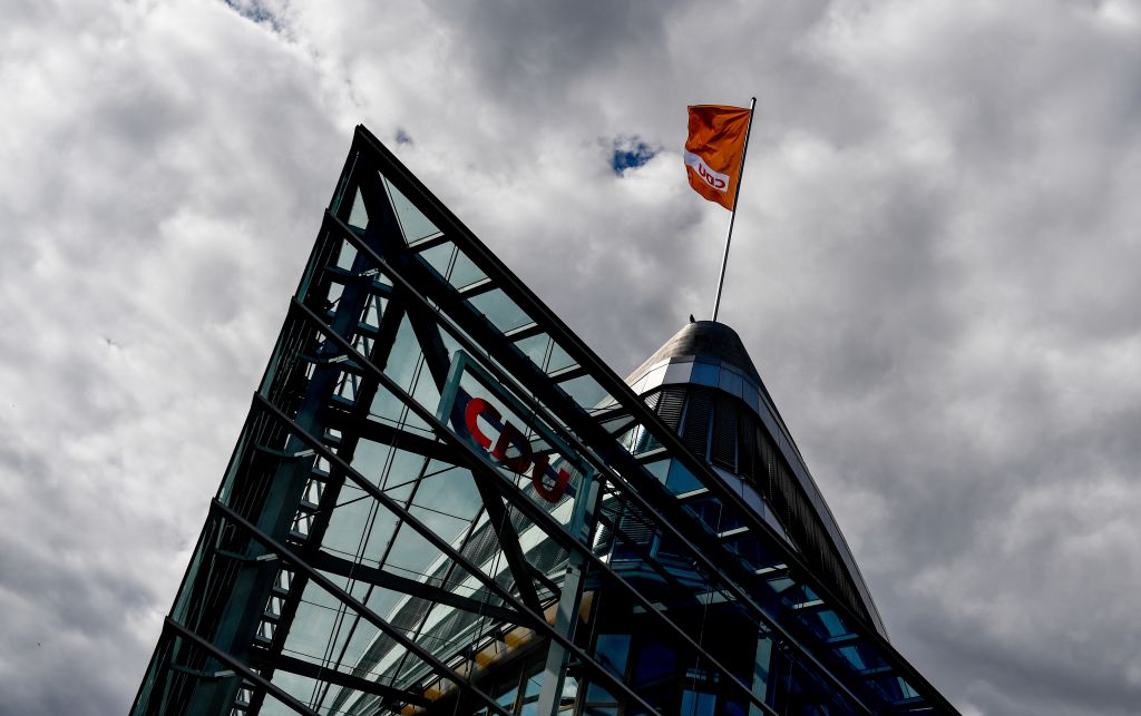 Γερμανία: Σε τεντωμένο σχοινί η κυβέρνηση στη σκιά του μεταναστευτικού