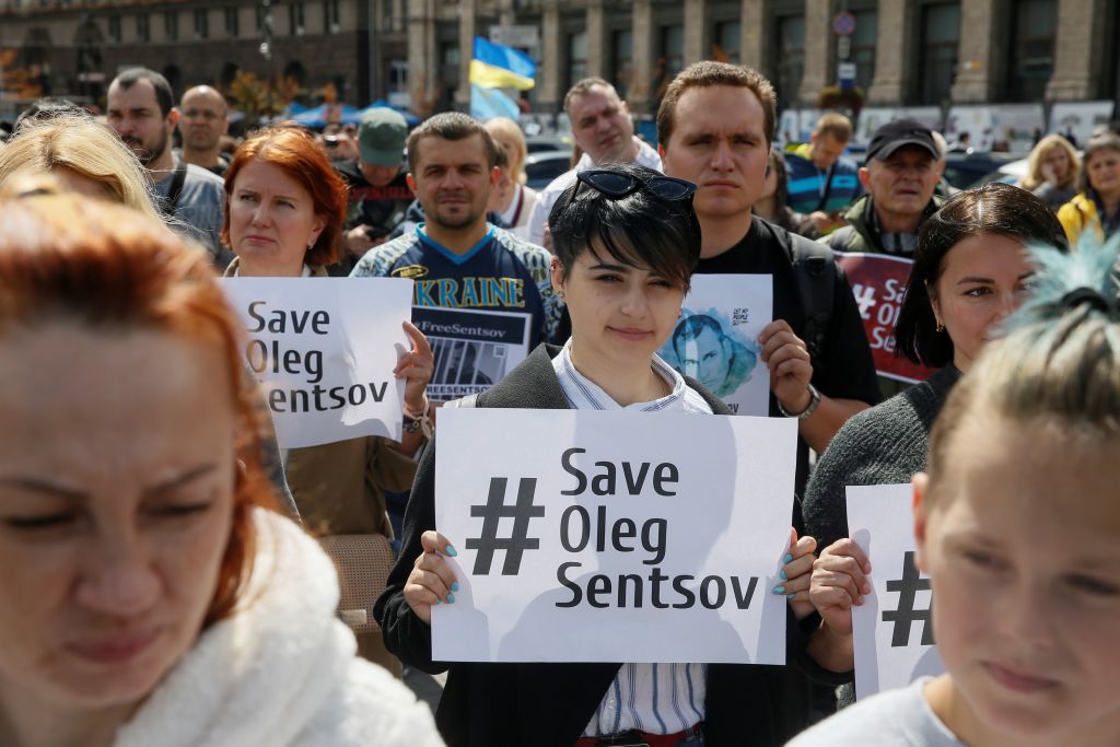 Ρωσία: Eκκληση αποφυλάκισης του Ολεγκ Σεντσόφ προς τον Πούτιν