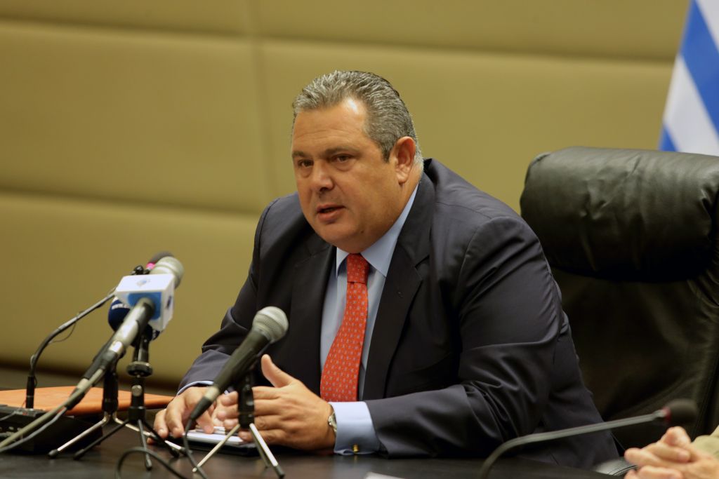 Περικοπές στην Αμυνα για μείωση ΦΠΑ στα νησιά προτείνει ο Καμμένος