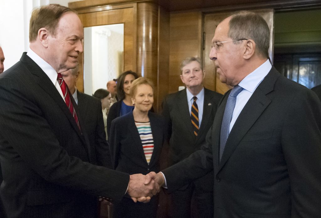 Συνάντηση Λαβρόφ με αντιπροσωπεία αμερικανών γερουσιαστών