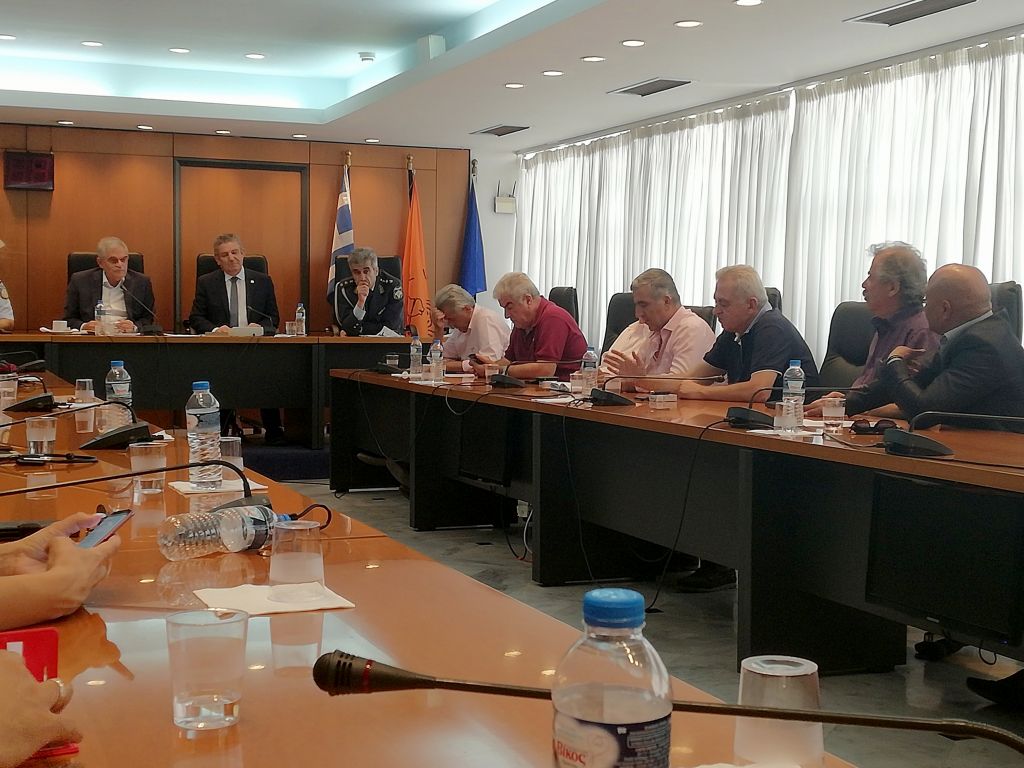 Για αύξηση αστυνομικών περιπολιών μίλησε στο Ιλιον ο Τόσκας