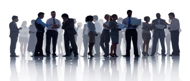 ΟΟΣΑ: με δύο ταχύτητες απασχόληση και μισθοί