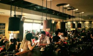 Select (Φωκίωνος Νέγρη 26)