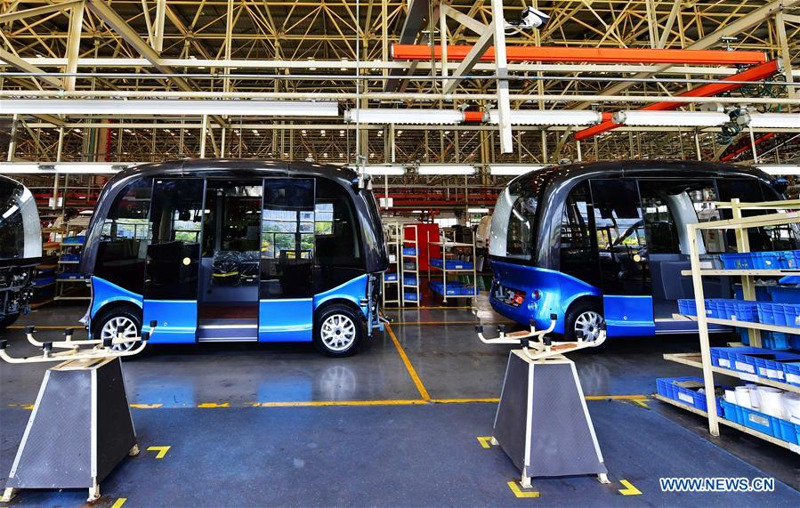 Σε μαζική παραγωγή αυτόνομο λεωφορείο χωρίς οδηγό από τη Baidu