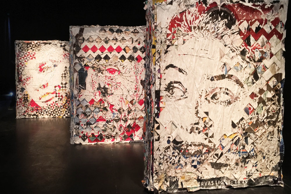 Ο VHILS αναρωτιέται «Πού πάμε;»