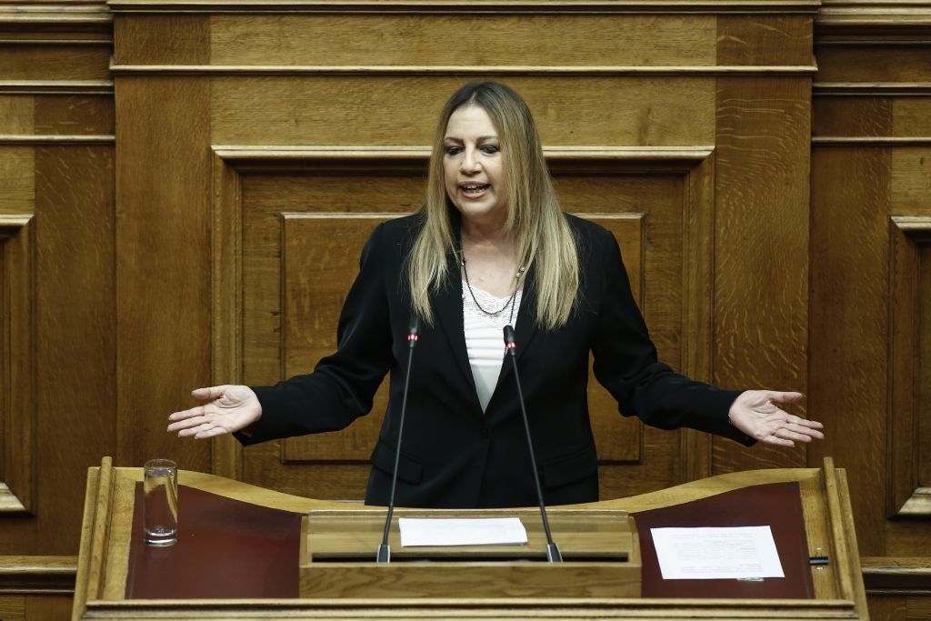 Γεννηματά: Αυτή η κυβέρνηση βρίσκεται ήδη σε αποδρομή