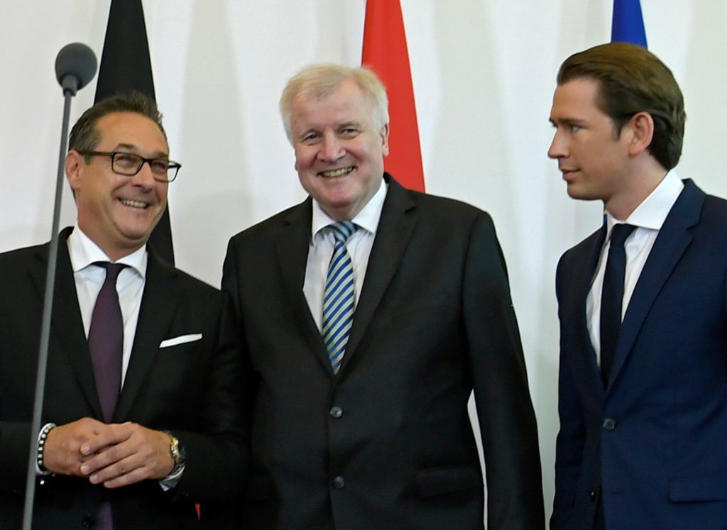 Κουρτς: Ανάγκη αναβάθμισης της FRONTEX