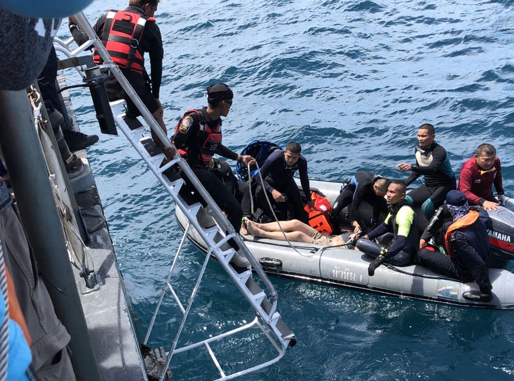 Ταϊλάνδη: Τουλάχιστον 27 οι νεκροί από τη βύθιση τουριστικού σκάφους