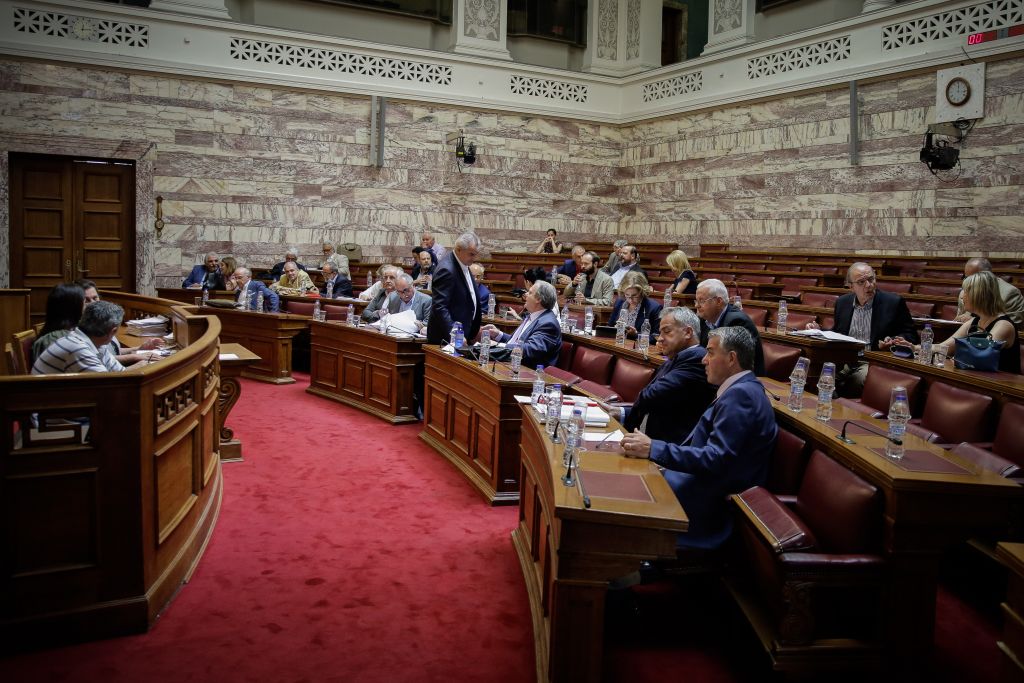 Πονοκέφαλος για την κυβέρνηση η αντίδραση Κατσίκη στο σπάσιμο της Β’ Αθήνας