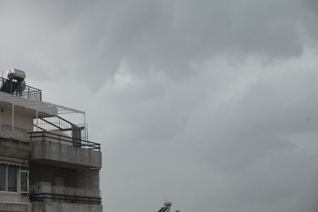 Ερχονται καταιγίδες και ισχυροί άνεμοι – Συστάσεις από τη γγ Πολιτικής Προστασίας