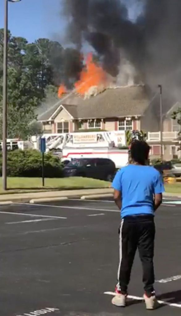 ΗΠΑ: Ελικόπτερο έπεσε σε κτίριο διαμερισμάτων – Ενας νεκρός