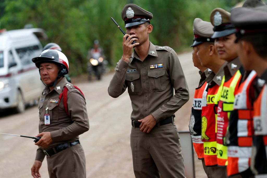 Συνεχίζεται το θρίλερ στην Ταϊλάνδη – Κίνδυνος πλημμύρας στο σπήλαιο