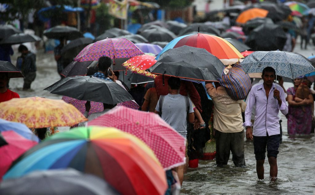 Οι πολύχρωμες ομπρέλες δεν αρκούν