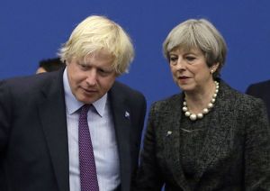 Μέι προς Τζόνσον: «Εξεπλάγην ελαφρώς» από την παραίτησή σου