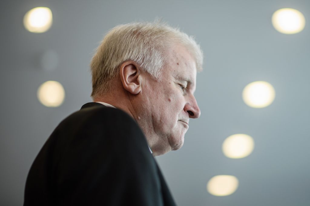 Ετοιμος για σκληρές διαπραγματεύσεις με Ελλάδα και Ιταλία ο Ζεεχόφερ