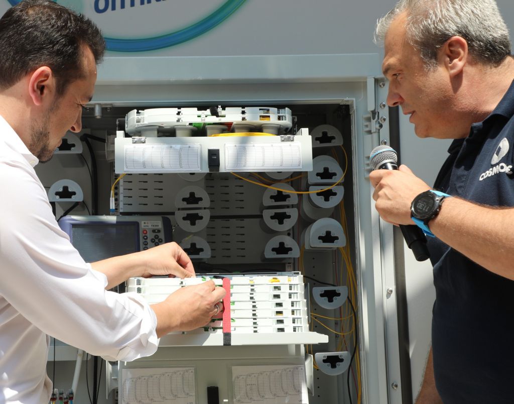 Ενεργοποιήθηκε η πρώτη σύνδεση οπτικών ινών μέχρι το σπίτι από τον ΟΤΕ