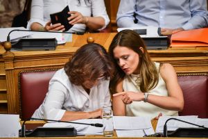 Ψηφίστηκε από την Ολομέλεια το νομοσχέδιο για την αδήλωτη εργασία