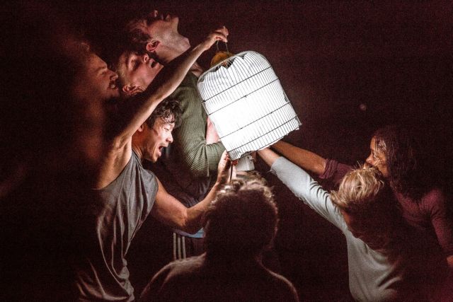 «Θέλω να μικρύνω την απόσταση χορευτών – κοινού»