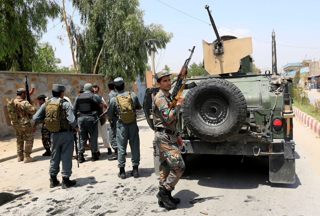Αφγανιστάν: Επίθεση Ταλιμπάν με δεκάδες νεκρούς