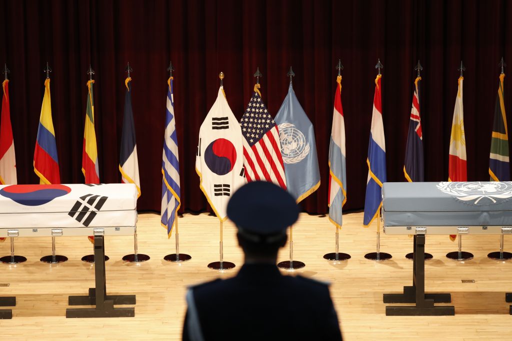 Συνάντηση ΗΠΑ – Β. Κορέας για τον επαναπατρισμό λειψάνων