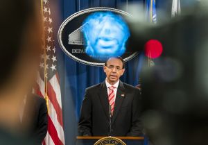 ΗΠΑ: Παραπέμπουν Ρώσους για χάκινγκ κατά του Δημοκρατικού Κόμματος