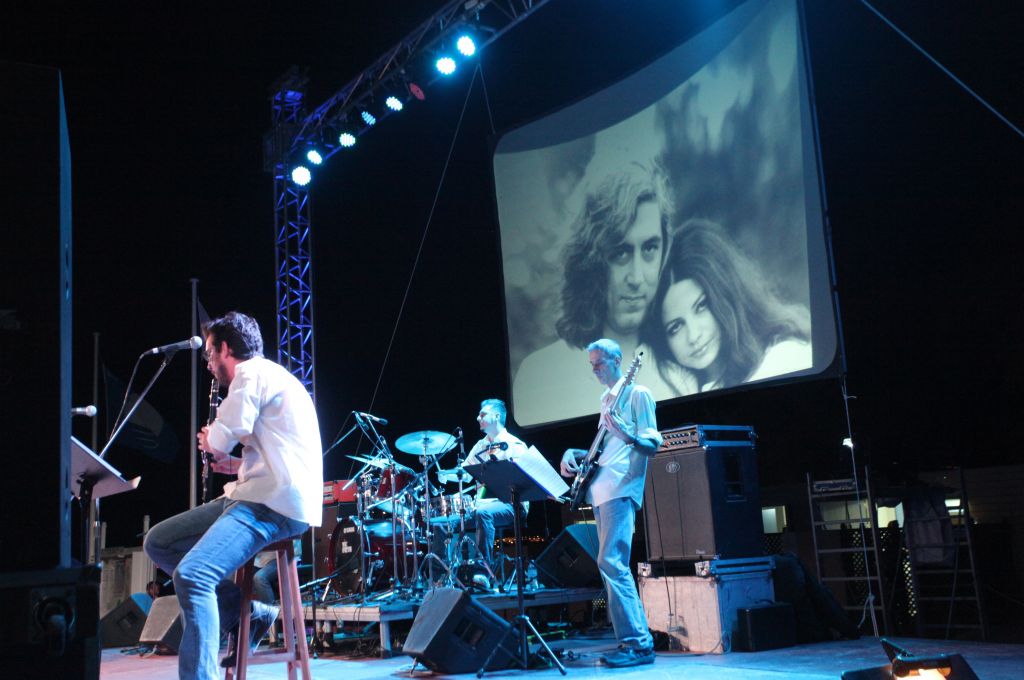 «Πλαζ Λουκιανός Κηλαηδόνης» ονομάζεται πλέον η πλαζ Βουλιαγμένης