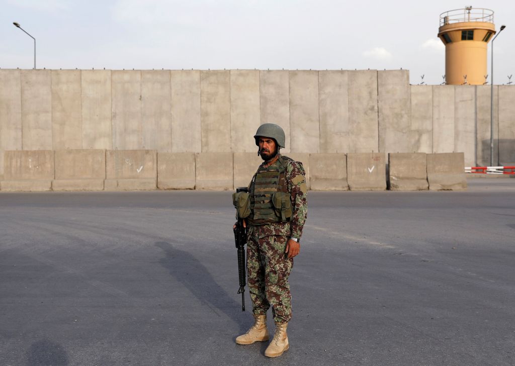 Αφγανιστάν: Πέντε νεκροί από την επίθεση βομβιστή σε αυτοκινητοπομπή