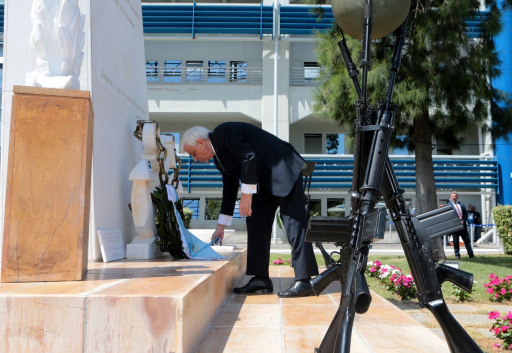 Ο Παυλόπουλος τίμησε το Λιμενικό Σώμα