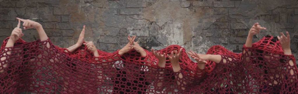 Οι «Τρωάδες» στη νοηματική απόψε στο Θέατρο Κολωνού