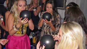 Πωλούσαν στο Ηράκλειο αμπούλες με αέριο γέλιο