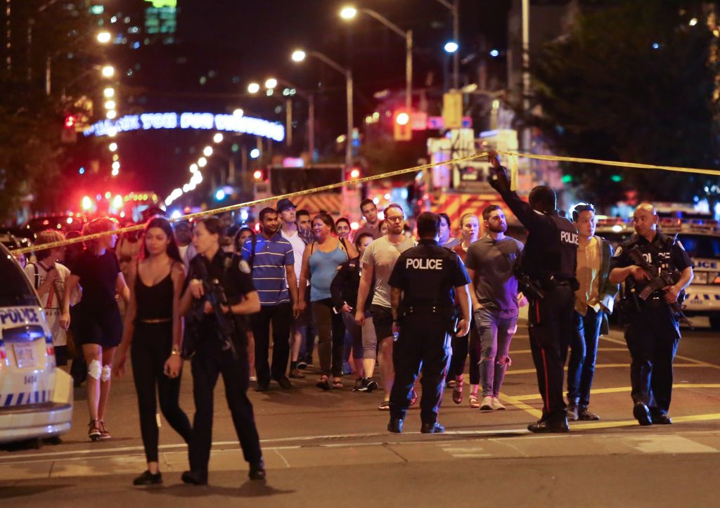 Βυθισμένο στο πένθος το Τορόντο μετά την αιματηρή επίθεση