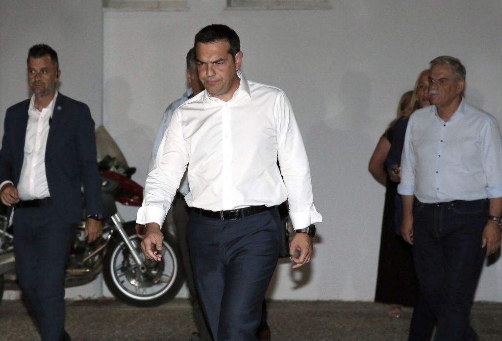 Μαρτυρίες – κόλαφος για την κυβέρνηση: Γνώριζαν για νεκρούς, έκαναν σόου – 8 κρίσιμα ερωτήματα