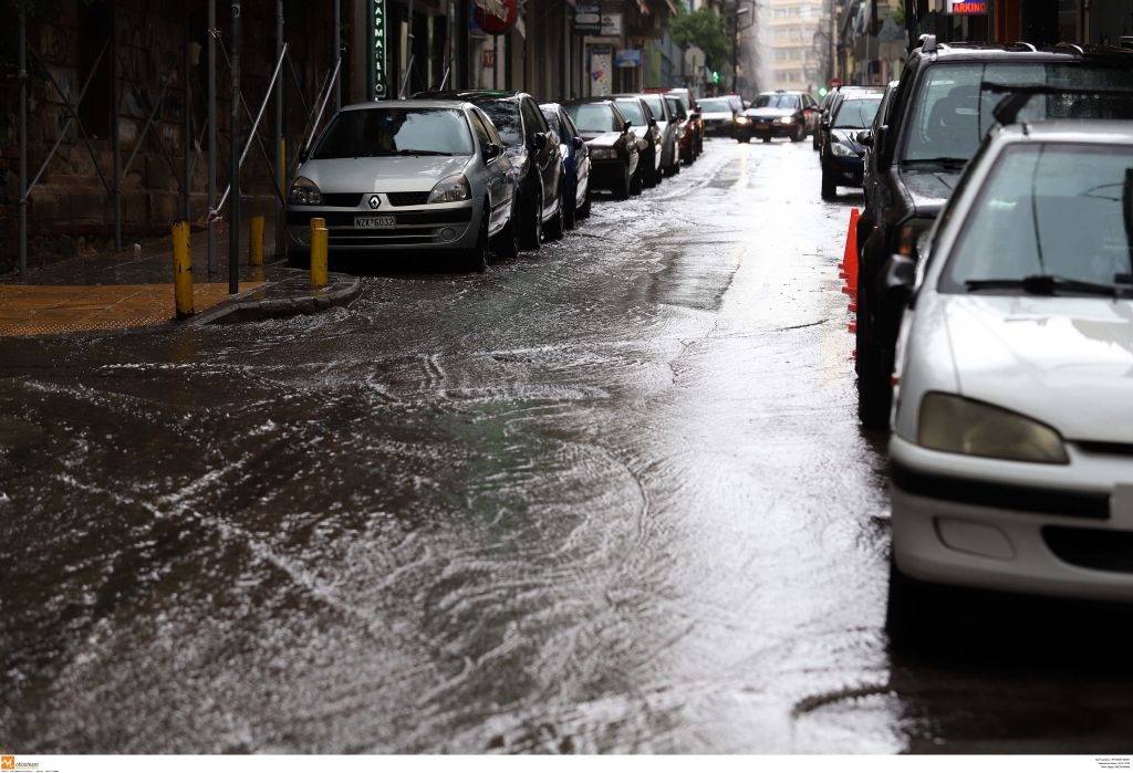 Θεσσαλονίκη: Θα συνεχιστούν οι ισχυρές βροχές και καταιγίδες