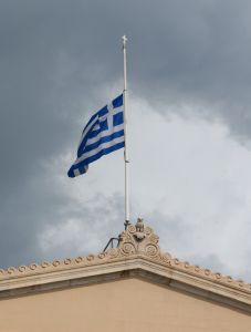 Δημοσία δαπάνη οι κηδείες των θυμάτων στην Ανατολική Αττική