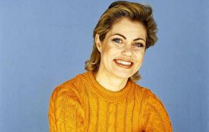 Χρύσα Σπηλιώτη : Βρέθηκε ζωντανός ο σκύλος της – Αγωνία για τη ζωή του ζεύγους