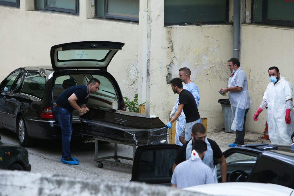 Αύριο εκτιμάται ότι θα ολοκληρωθεί η διαδικασία ταυτοποίησης των νεκρών