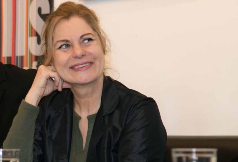 Συγκίνηση για την ηθοποιό Χρύσα Σπηλιώτη και τον σύντροφό της