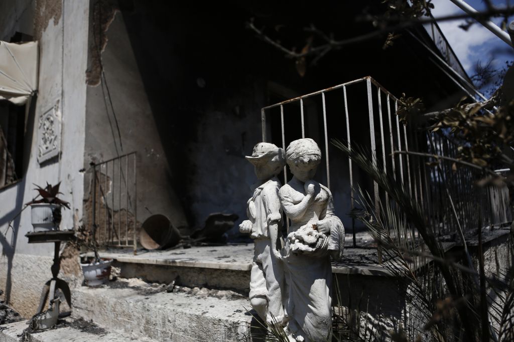 Διηγήσεις – γροθιά στο στομάχι: «Βλέπαμε το θάνατο, μας άφησαν να καούμε σαν ποντίκια