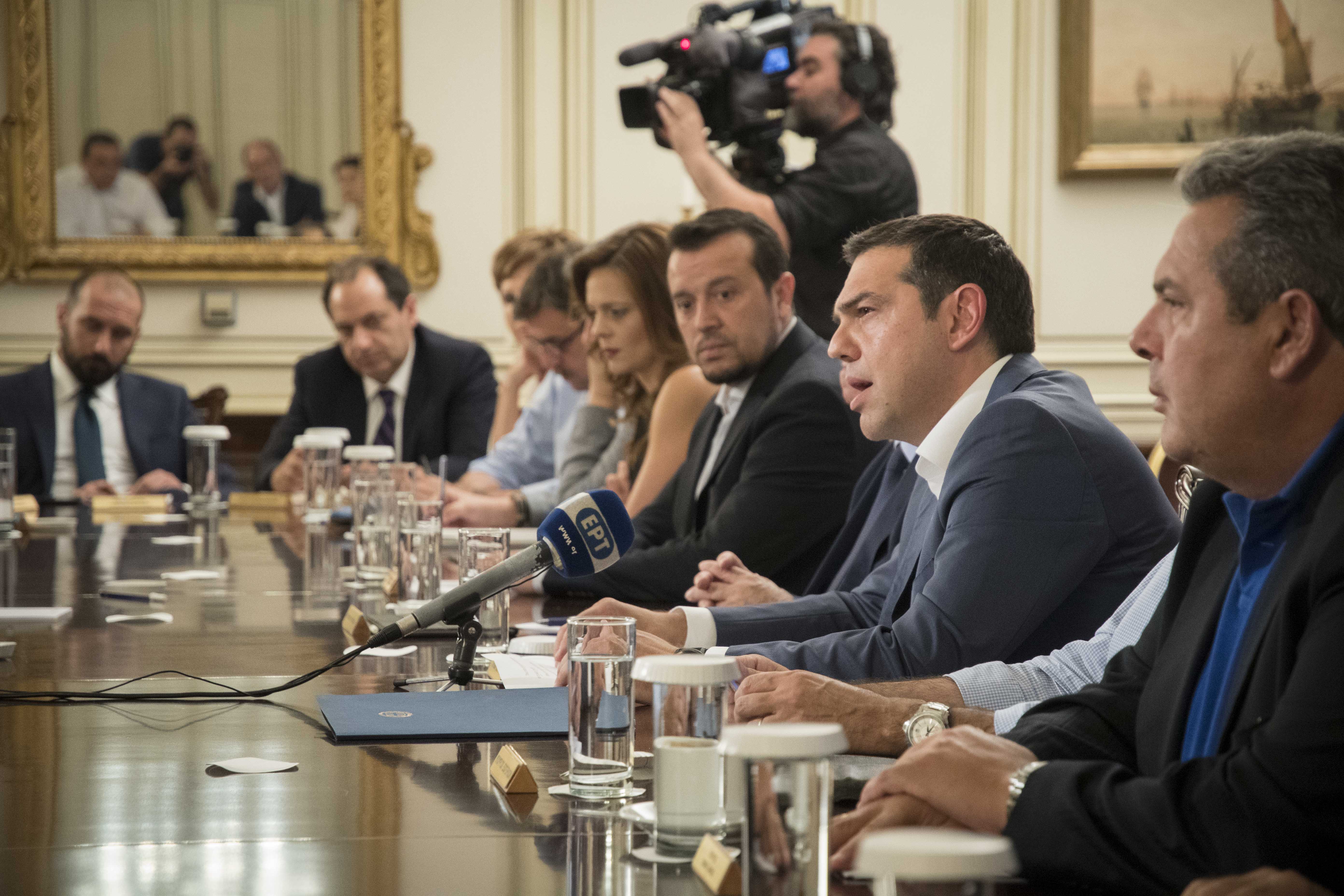 «Μπαλάκι» γίνονται οι ευθύνες – Στη «σέντρα» ο ΓΓ Πολιτικής Προστασίας